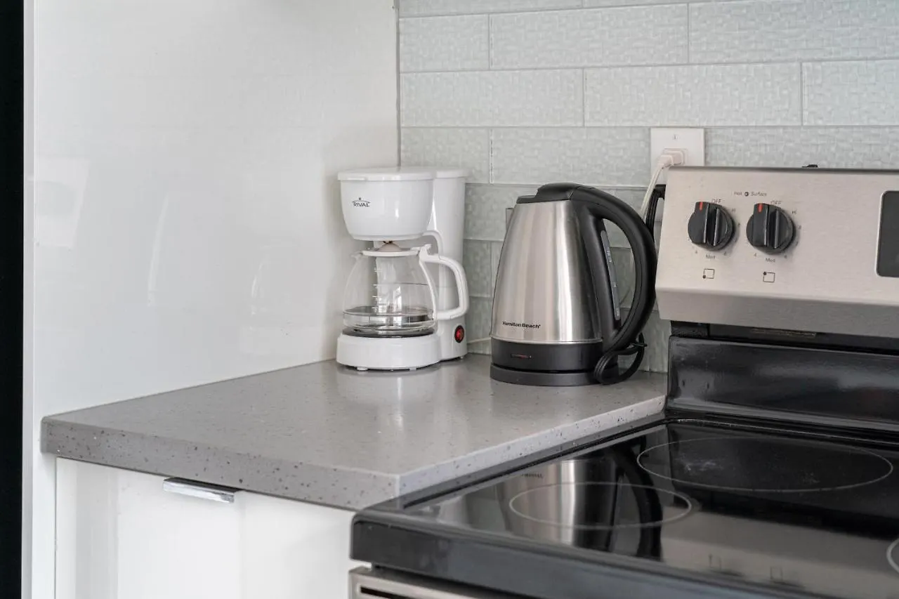 Ferienwohnung Element On First By Manna YYC Apartment